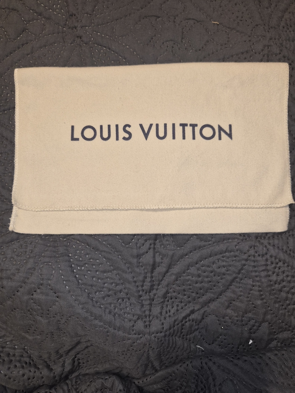 Louis Vuitton Cream Cotton Envelope Dust Bag 10 x 6 Inches